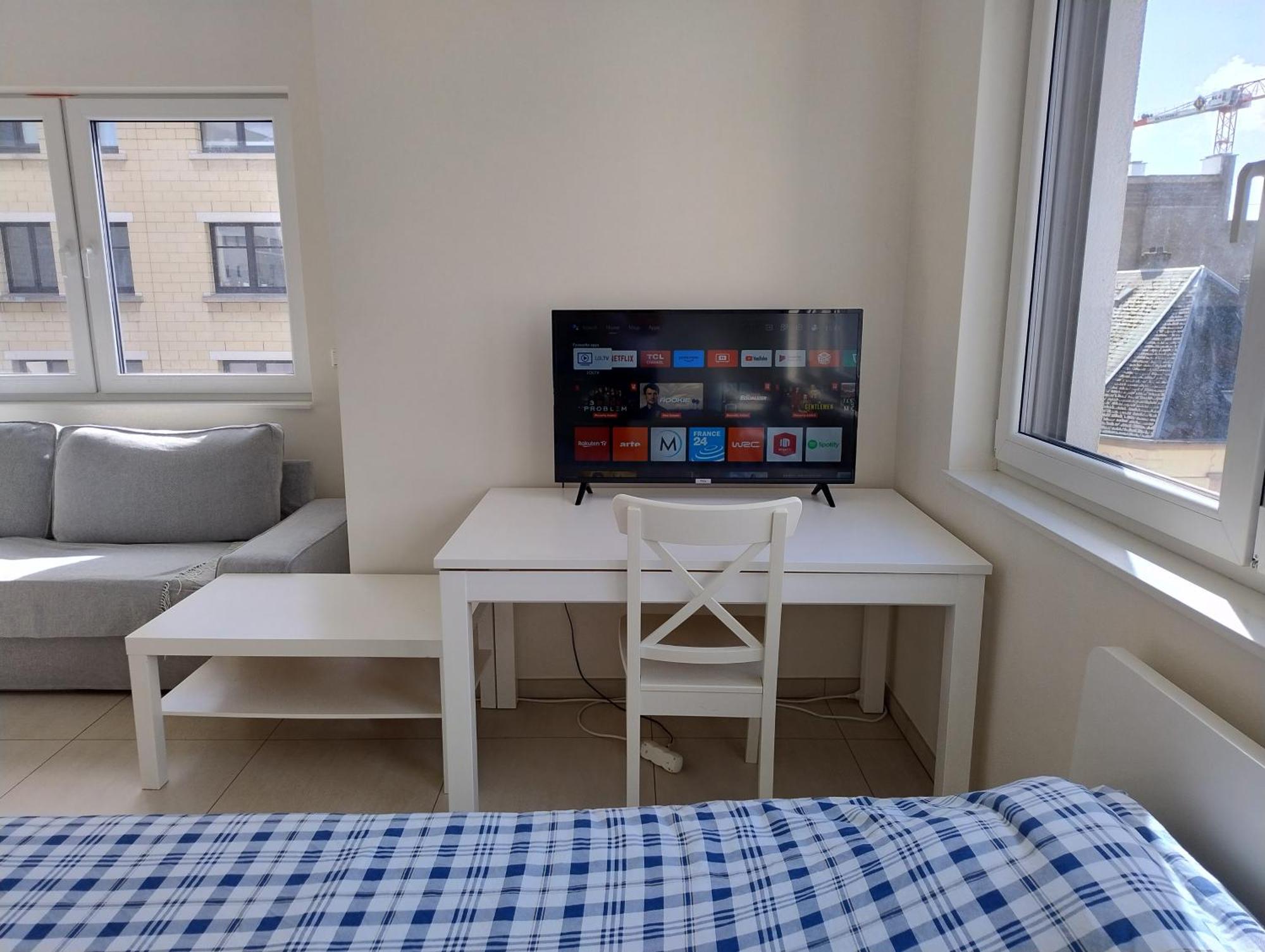 Elegant Spacious Room, Steps From Train Station * Luxembourg